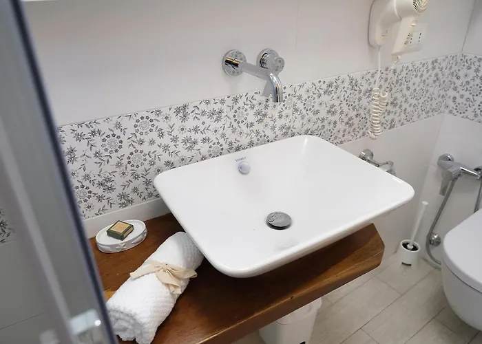 Sea Πανσιόν 3*